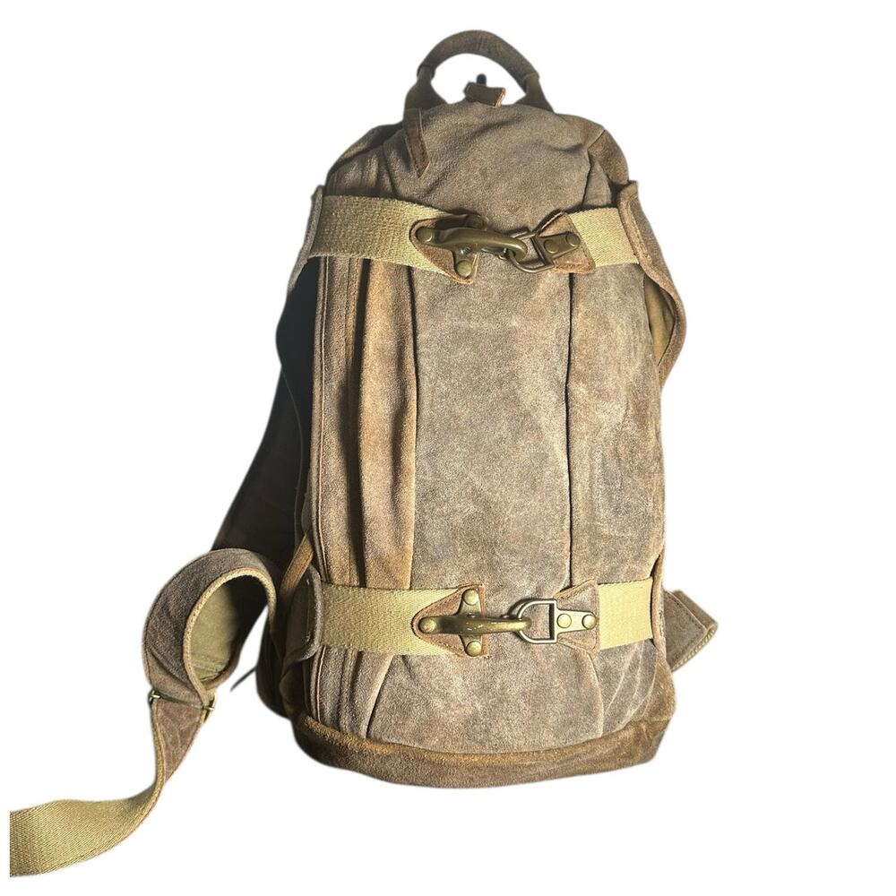 Wilsons Leather M. Julian Suede Backpack Tan Distressed Brass Buckle rare unique